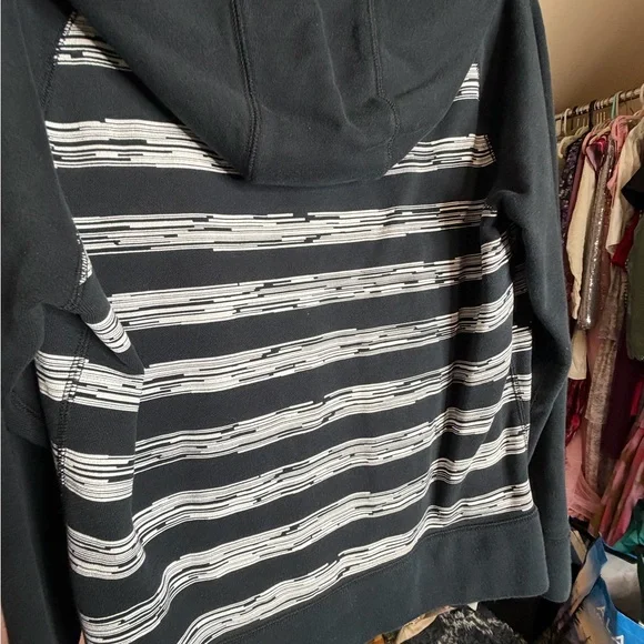 Nike Black and White Zip-Up Hoodie Size XL - Picture 10 of 10